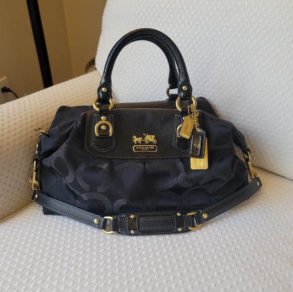 Authentic Coach Op Art Black Satchel Handbag Purse - Picture 2 of 13